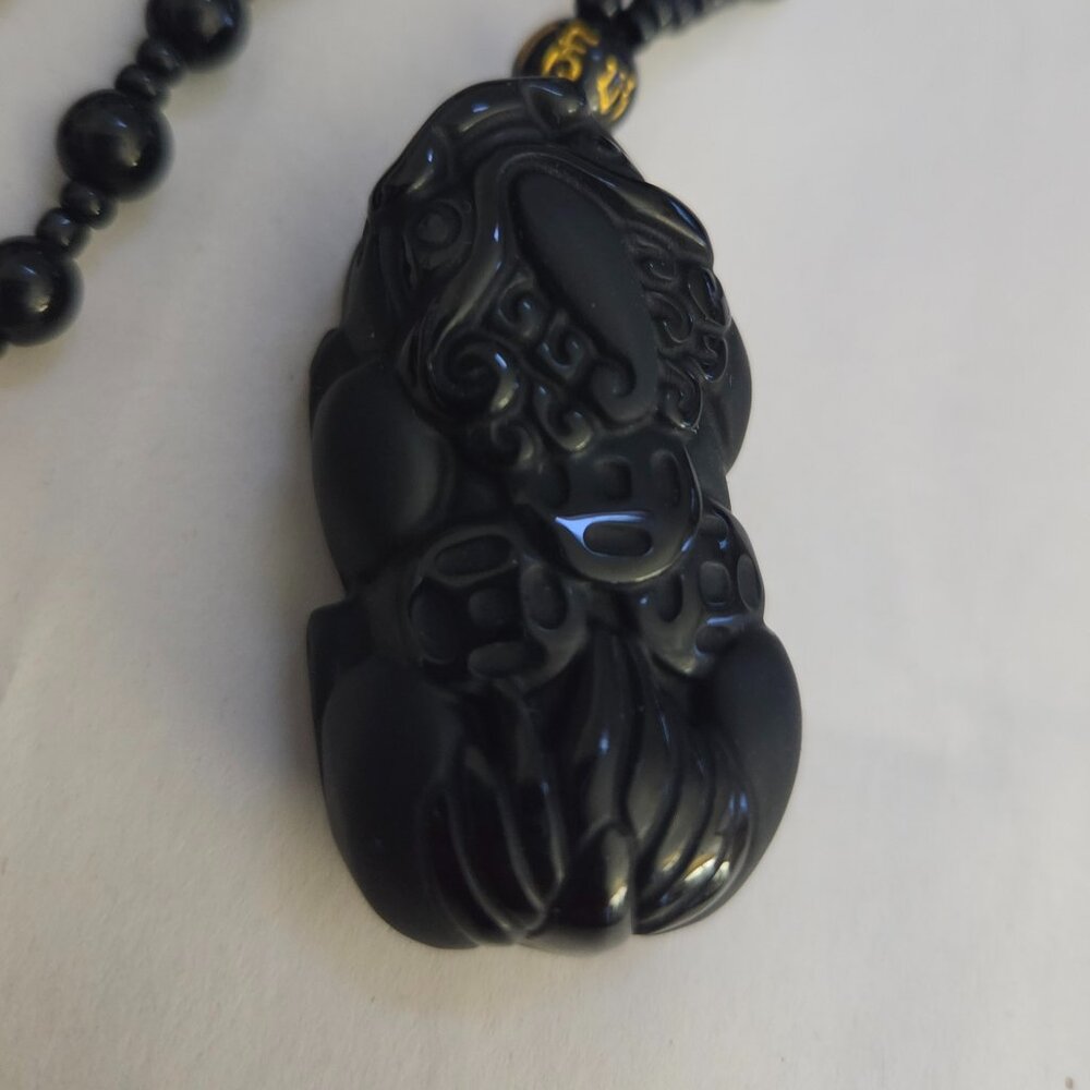 black obsidian carved pixiu pendant with beaded necklace 26 inches new